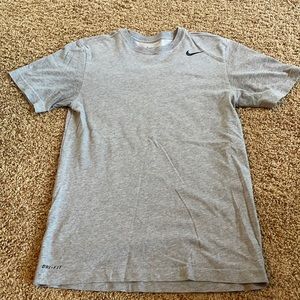 Men’s Nike T-shirt